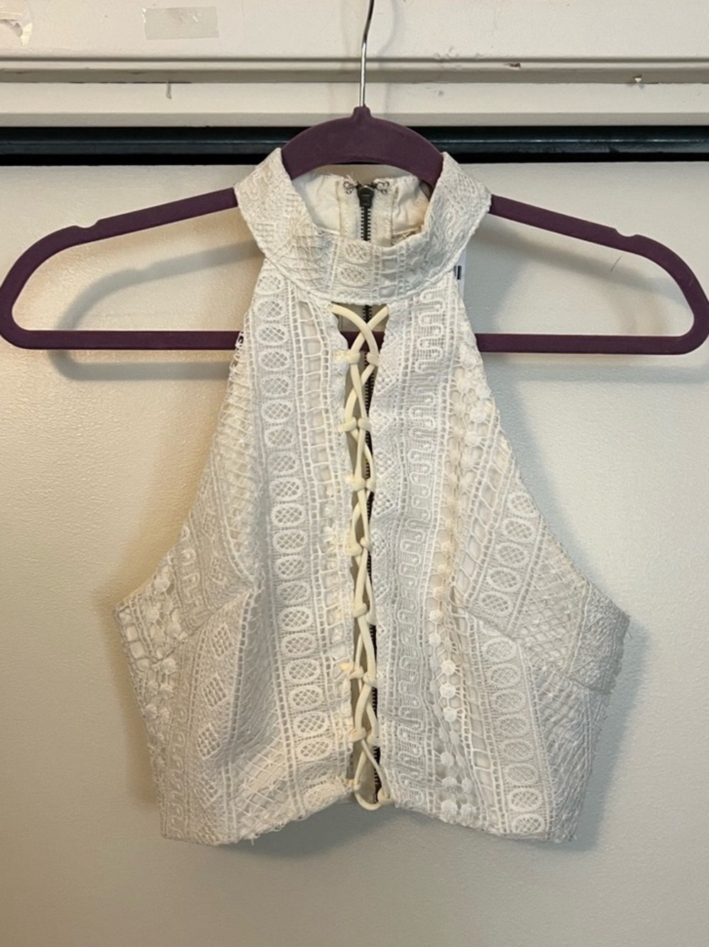 Lace-Up Lace Crop Top in White Size Small NWT